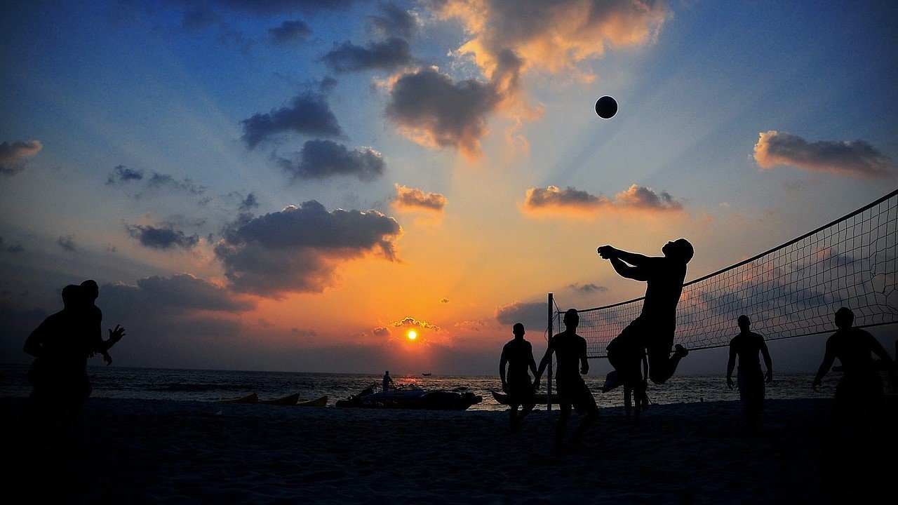 Regras do vôlei de praia: saiba as diferenças para o voleibol